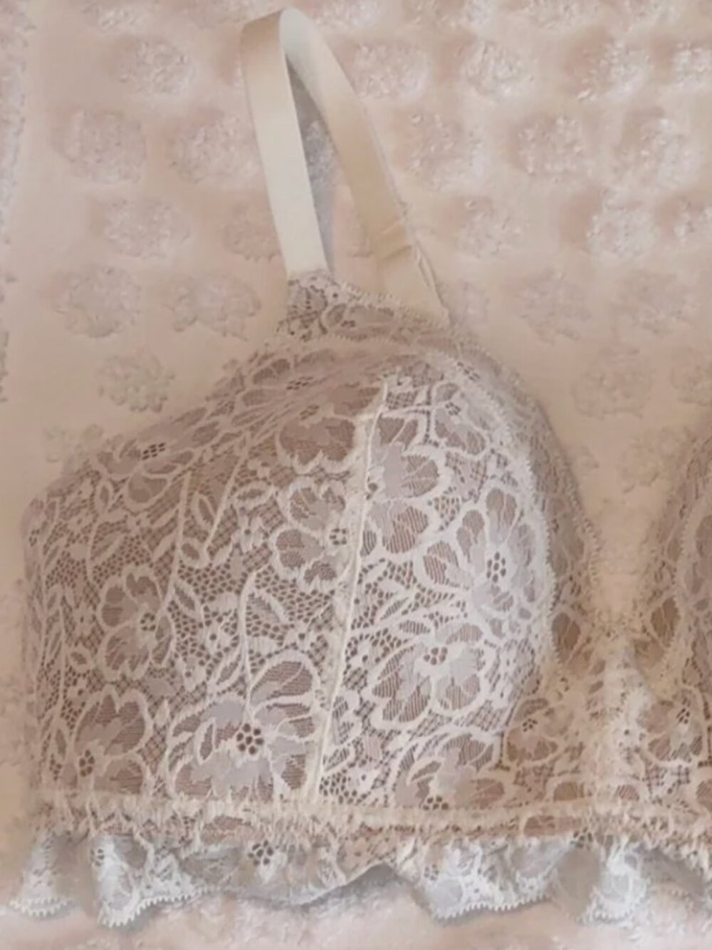 Aerie Wireless Lace Over Nude Bra 38DD